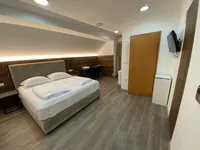 Economy Doppelzimmer - Garni Hotel Cirman Ljubljana - Bild 1