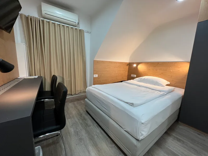 Einzelzimmer - Garni Hotel Cirman Ljubljana